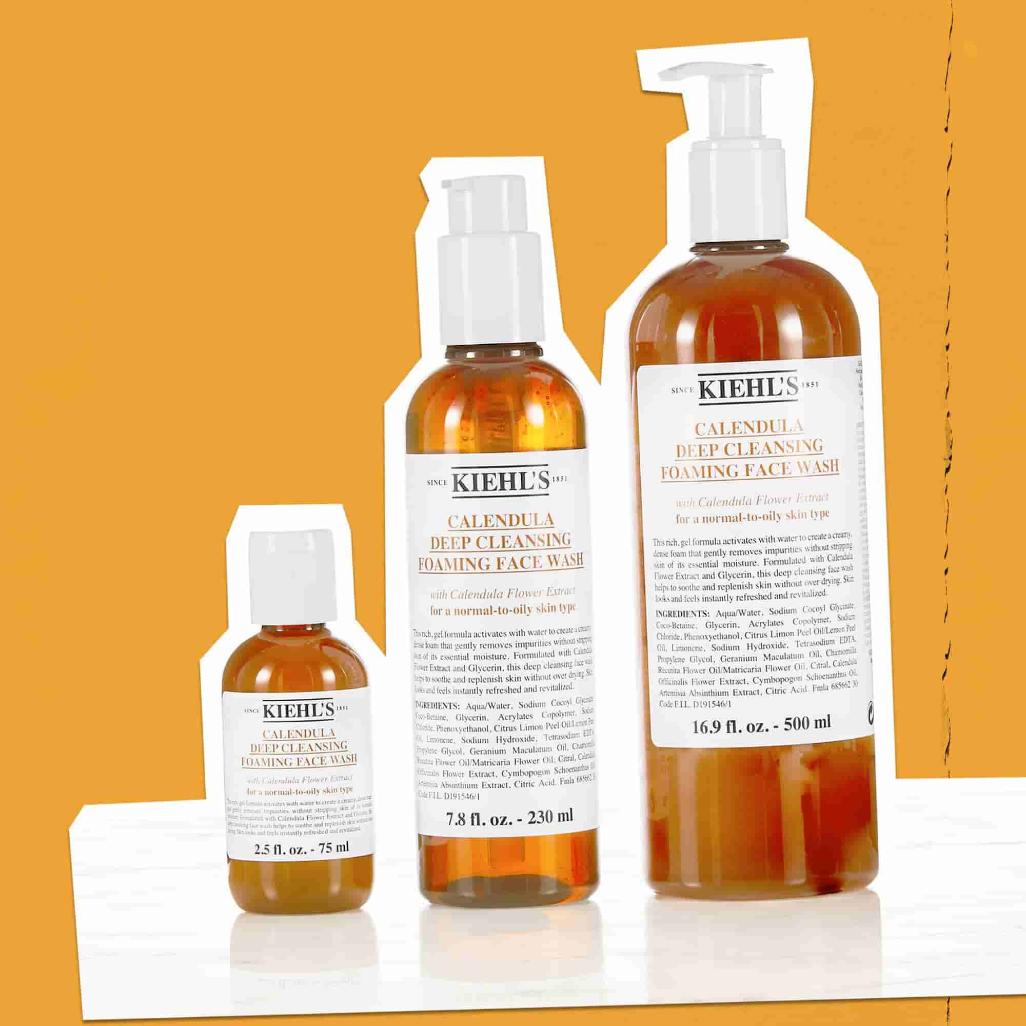 Tre flaconi di Calendula Foaming Face Wash in formati da 75 ml a 500 ml