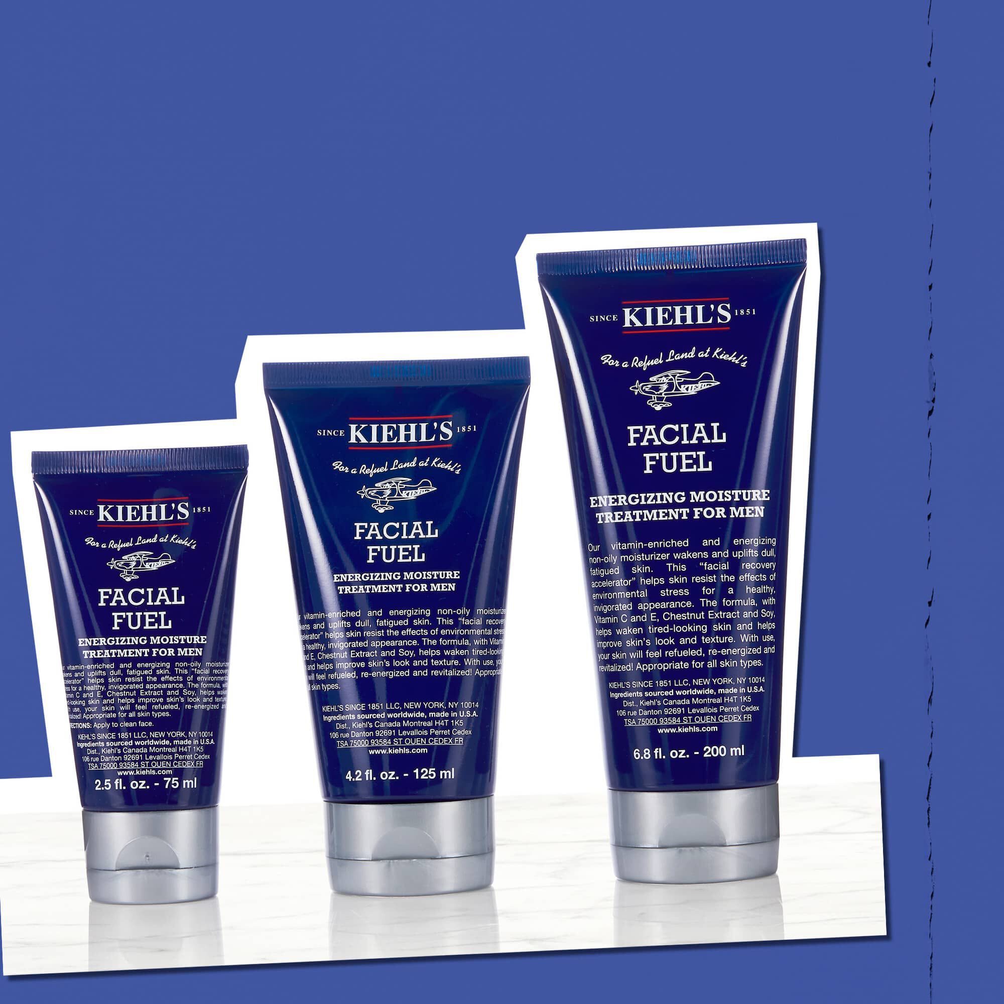 Tre flaconi di Facial Fuel Energizing Moisture Treatment per uomo che illustrano i formati disponibili