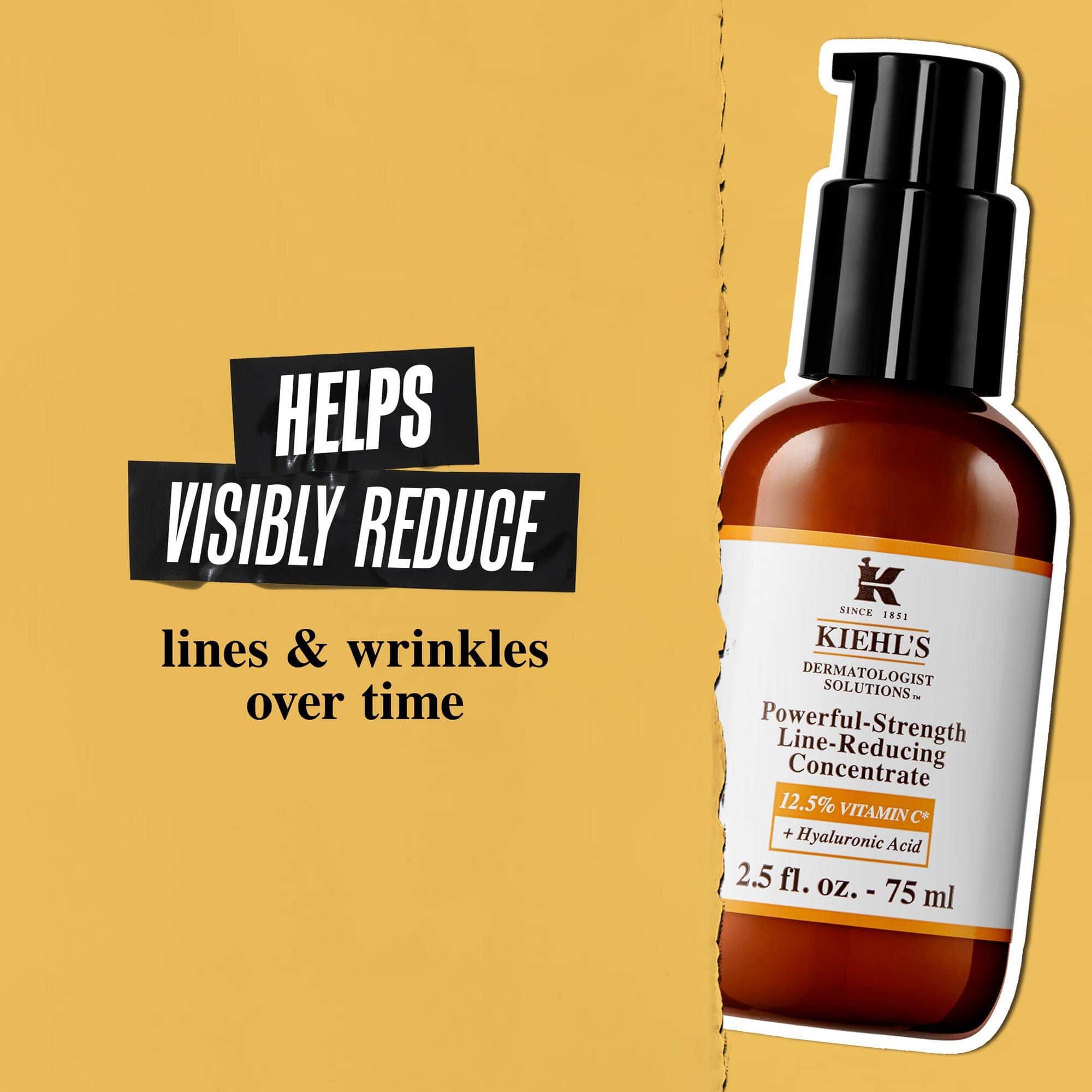 Un flacone di Powerful-Strength Line-Reducing Concentrate su sfondo dorato. Il testo recita: "Aiuta a ridurre visibilmente linee e rughe nel tempo."