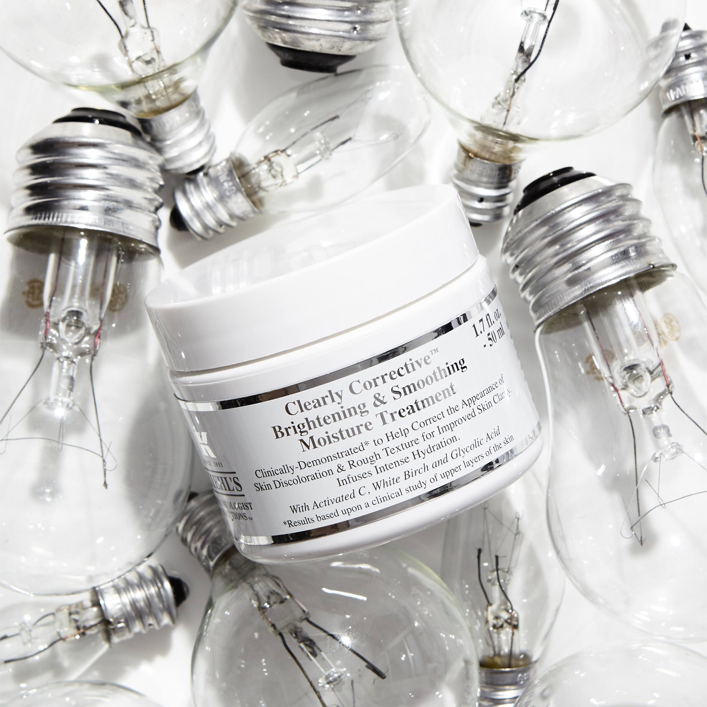 Clearly Corrective Brightening and Smoothing Moisture Treatment