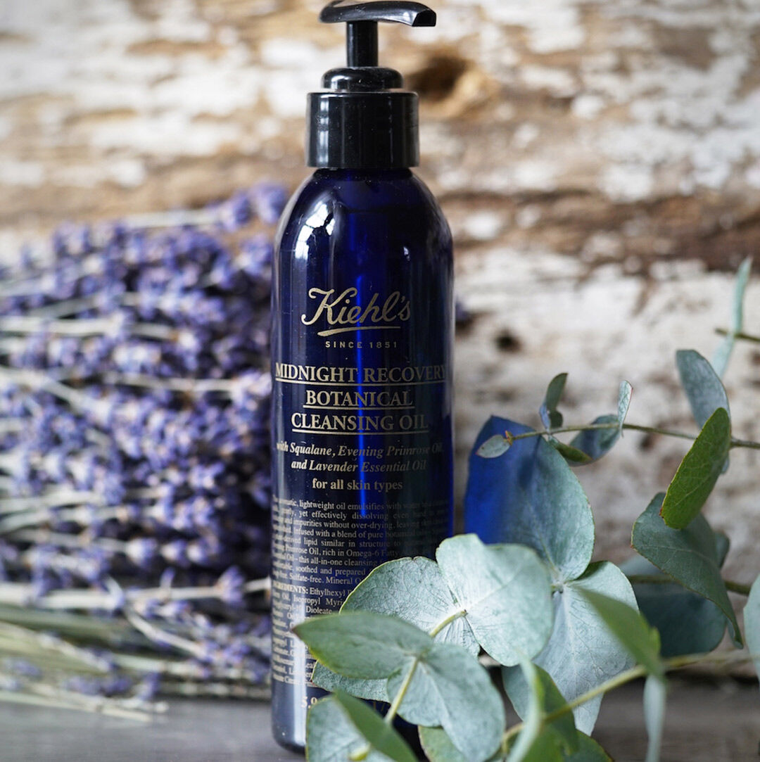 Midnight Recovery Botanical Cleansing Oil