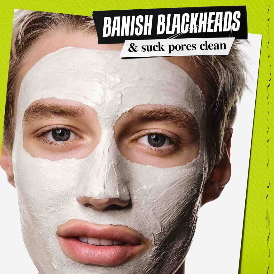 Modella con Kiehl's Rare Earth Cleansing Masque applicata sul viso: pulisce i pori in soli 10 minuti